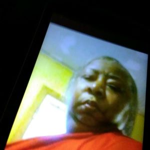 Meet your Posher, Estelle